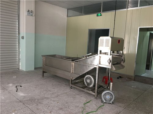 南洋食品機械設備廠 一站式提供乳液乳化桶與全自動灌裝生產線，助力來賓食品產業升級